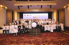 The 26th Great Chefs of Hong Kong, Heep Hong Society&#39;s annual philanthropic initiative that raises funds for children with special needs, was successfully held last Monday (6 May 2019) at the Grand Hyatt Hong Kong. More than 1,000 guests enjoyed an international selection of culinary delights and wine from almost 50 of the city&#39;s top hotels, restaurants, and beverage suppliers whilst supporting the charity&#39;s initiative.
With over 100 dishes available from nearly 50 of Hong Kong&#39;s favourite dining destinations, guests experienced another year of excellent gastronomy thanks to the Great Chefs of Hong Kong. The Great Chefs of Hong Kong remains a prominent event on the calendars of local foodies. In addition to savouring the signature dishes by the city&#39;s great chefs, patrons participated in a lucky draw and a raffle as well as generously supported the charity sale of greeting cards that were hand painted by Heep Hong Society&#39;s children and young people. All proceeds go directly to the Society&#39;s Parents Resource Centres, which provides important resources and support to over 4,000 children, young people and their families.