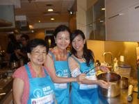 Photo 2 in Parents from Heep Hong participated in "Caring Cooking Competition"